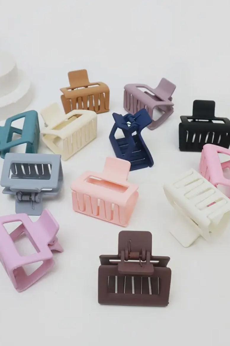 Matte Small Hair Claw Clip