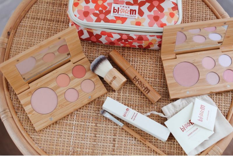Bloom Makeup Kit - Just Peachy