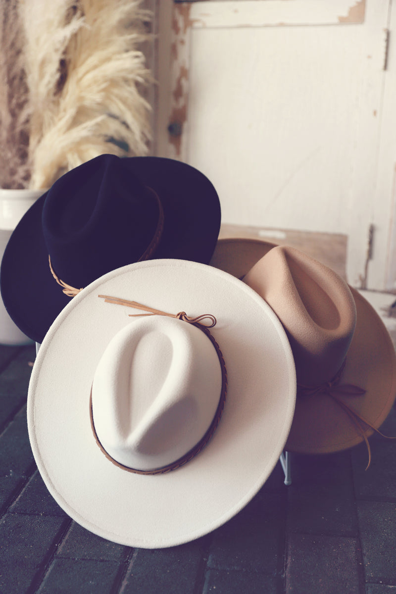 Ivory Wide Brim Panama hat
